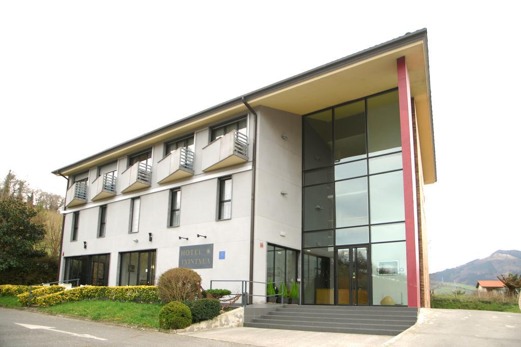 Hotel Txintxua Hernani Exterior photo